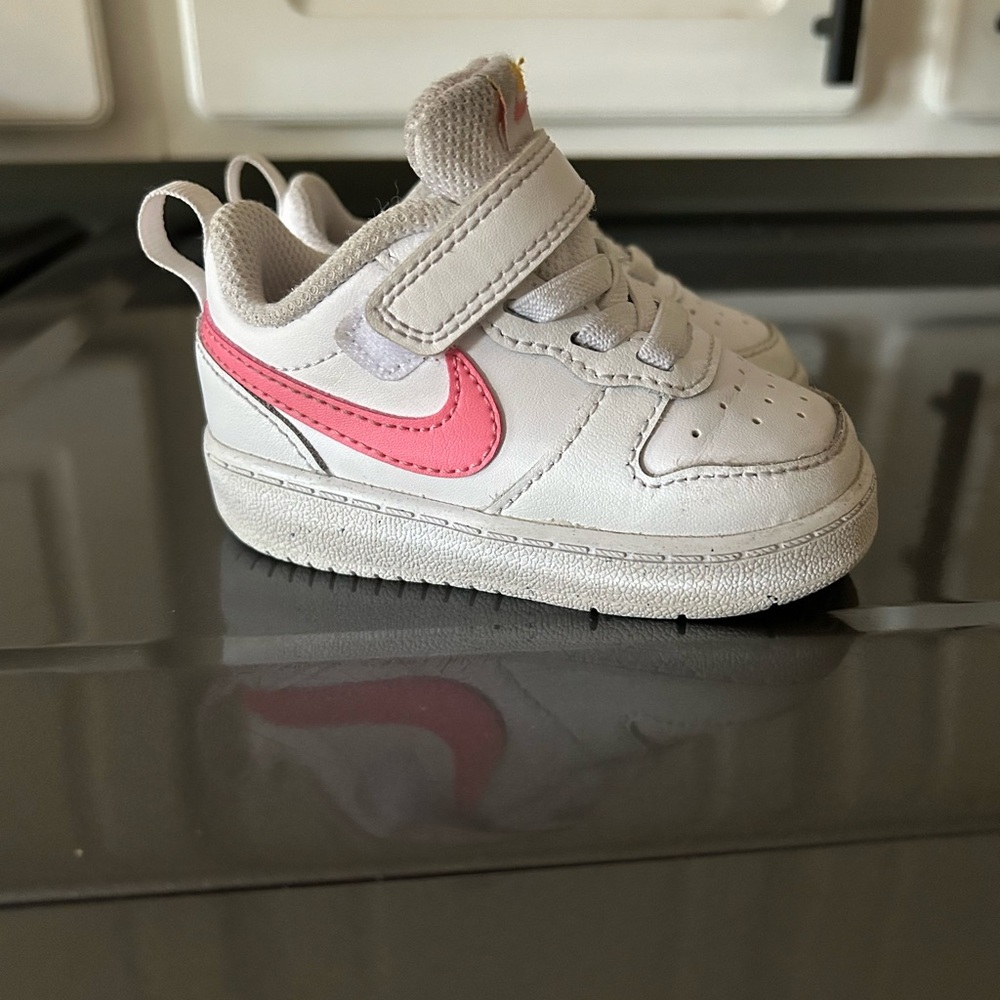 Nike court borough low toddler sneaker